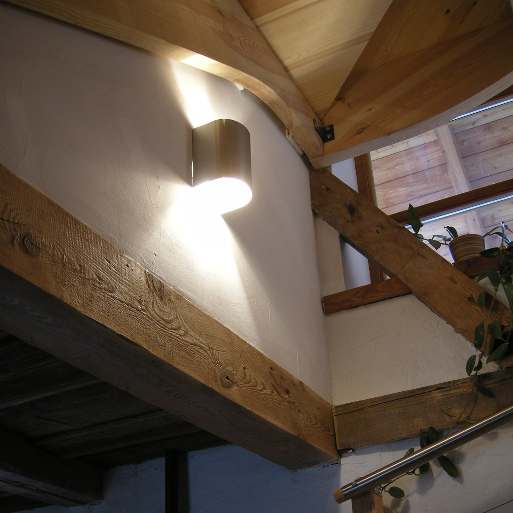 kinkiet-na-klatce-schodowej 1024x1024