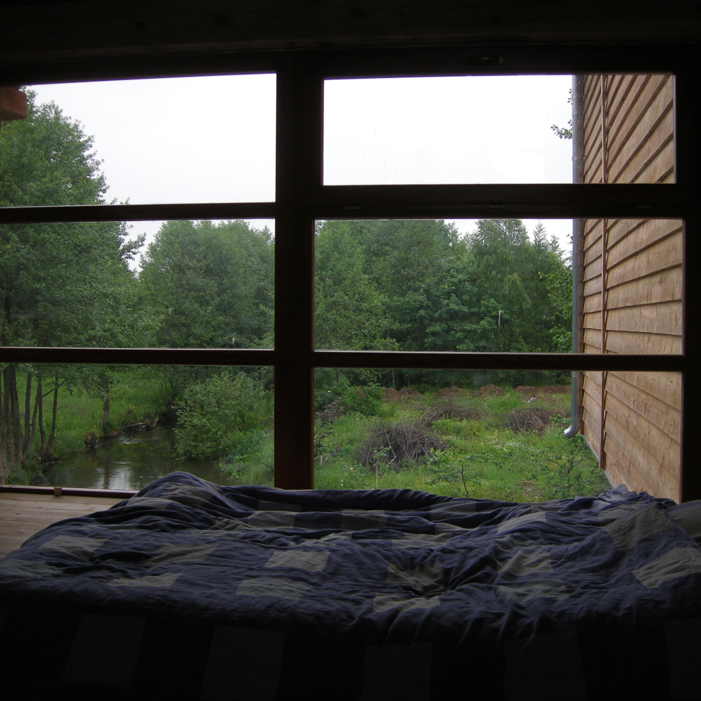 Pokoj-nad-kolem-wykorzystany-jako-sypialnia