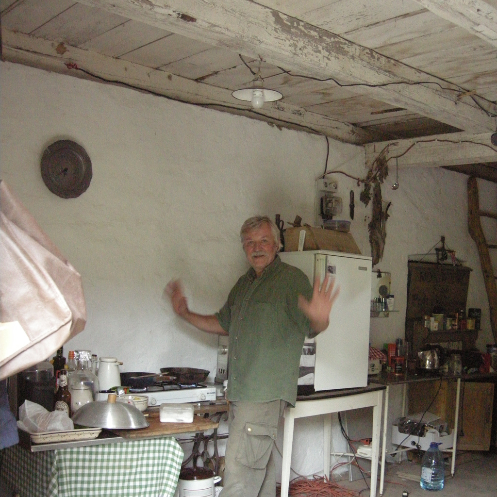 Wnętrze młyna - kuchnia. Nawet na dwupalnikowej kuchence można już było wyczarowywać niezwykłe potrawy